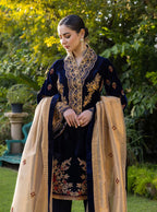 RT1217-Winter 3-Piece Unstitched Heavy Embroidered Velvet Suit