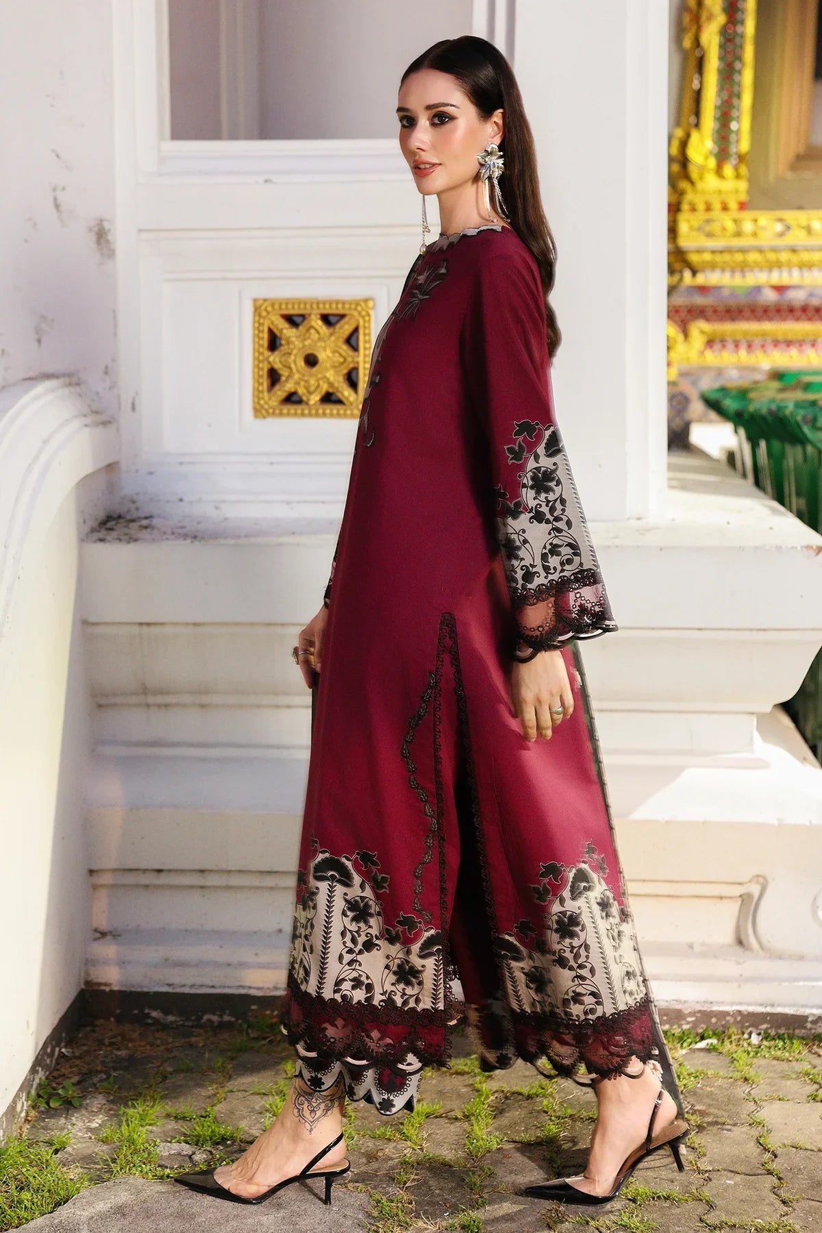 RT1255-Charizma - Winter 3PC Karandi Digital Print Dress