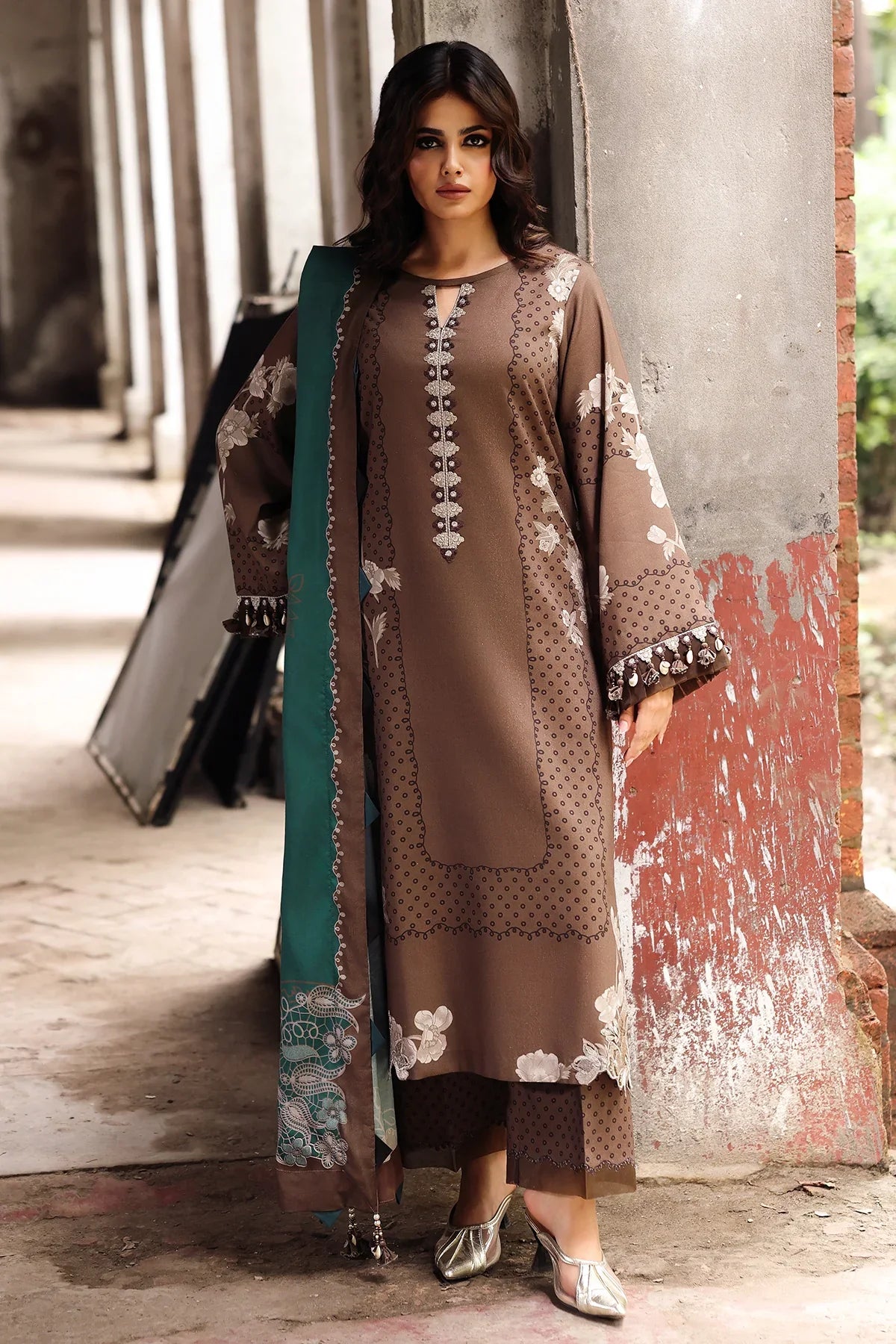 RT1267-Charizma - Winter 3PC Karandi Digital Print Dress