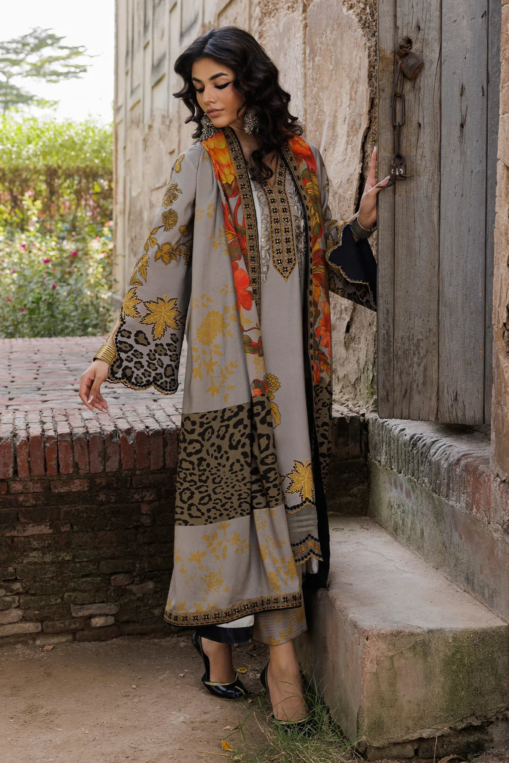RT1266-Charizma - Winter 3PC Karandi Digital Print Dress