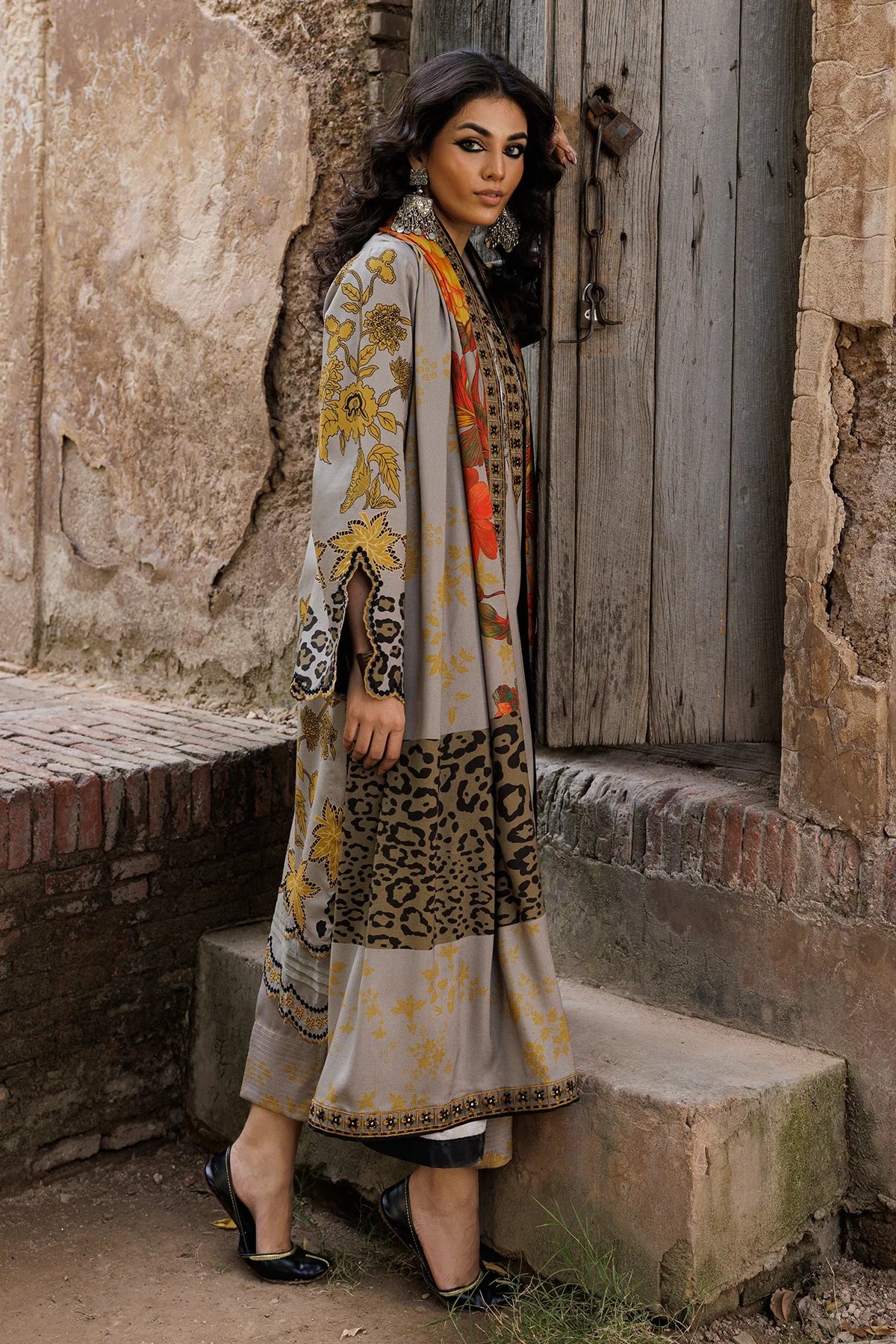 RT1266-Charizma - Winter 3PC Karandi Digital Print Dress