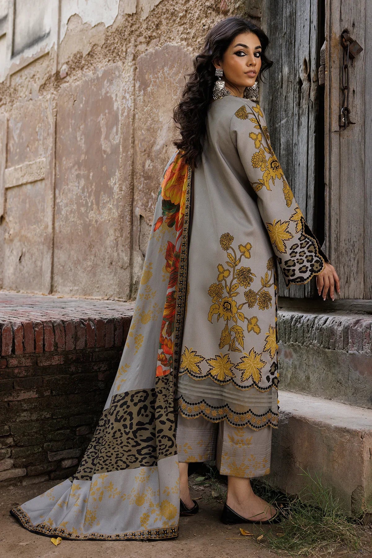 RT1266-Charizma - Winter 3PC Karandi Digital Print Dress