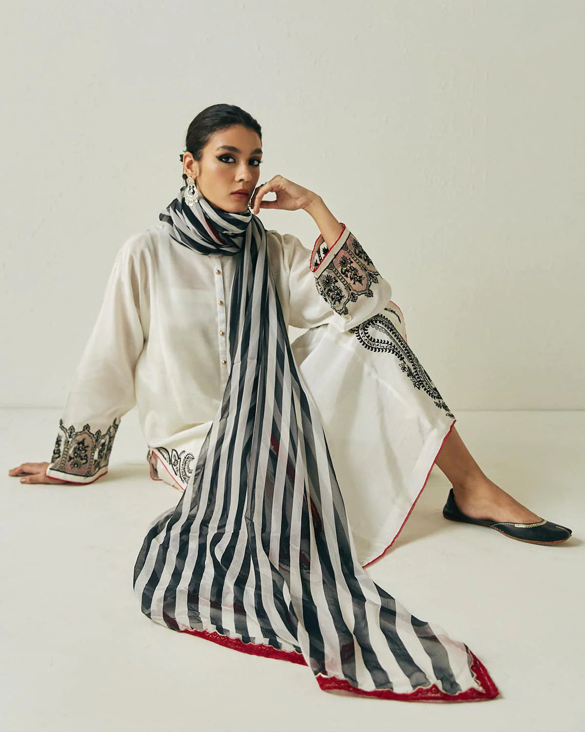 Zara Shah Jahan Lawn Embroidered 3 pc dress With Organza Printed Dupata-RT533