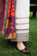 RT920 - Sapphire 3PC Lawn Embroidered Suit