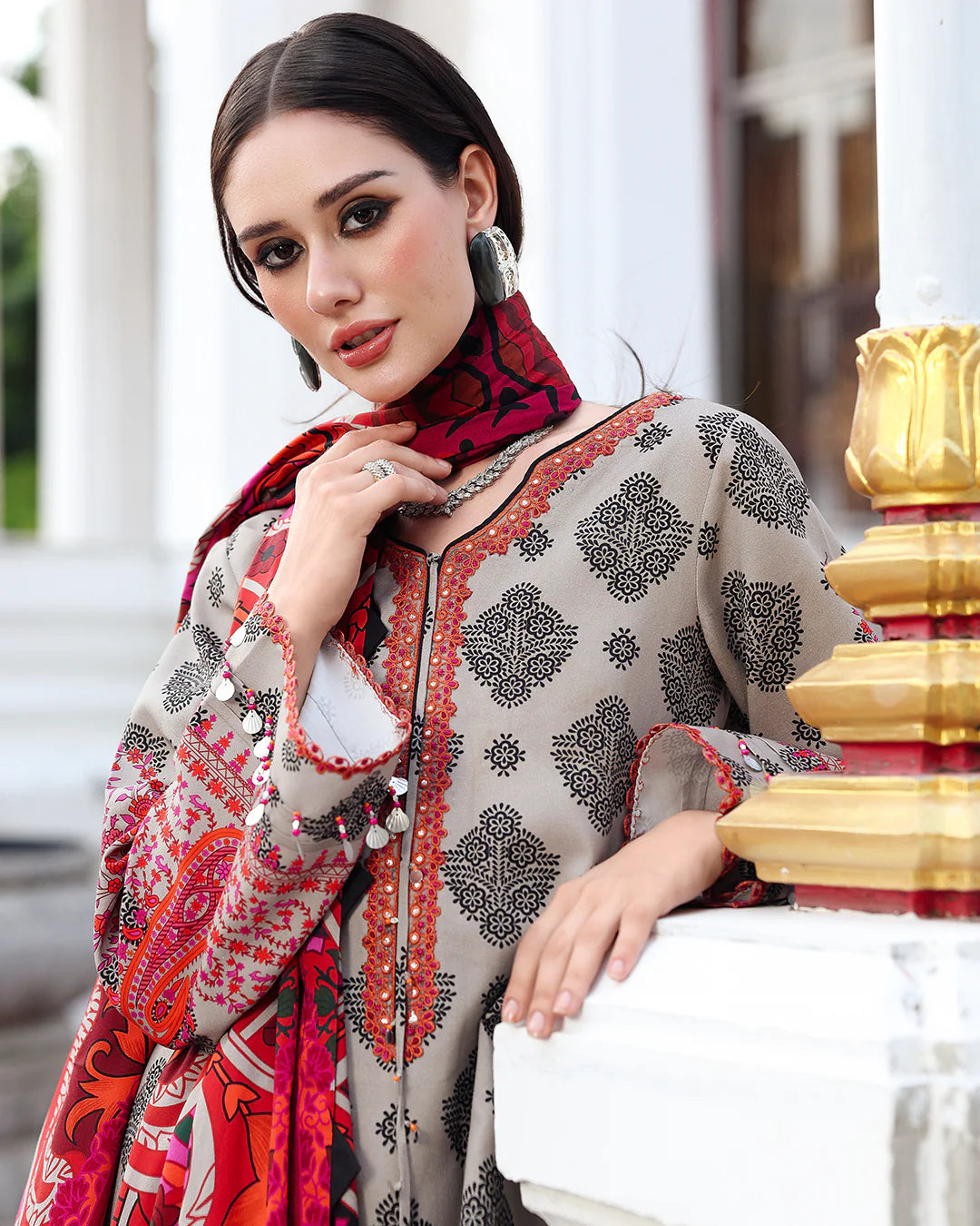 RT1262-Charizma - Winter 3PC Karandi Digital Print Dress