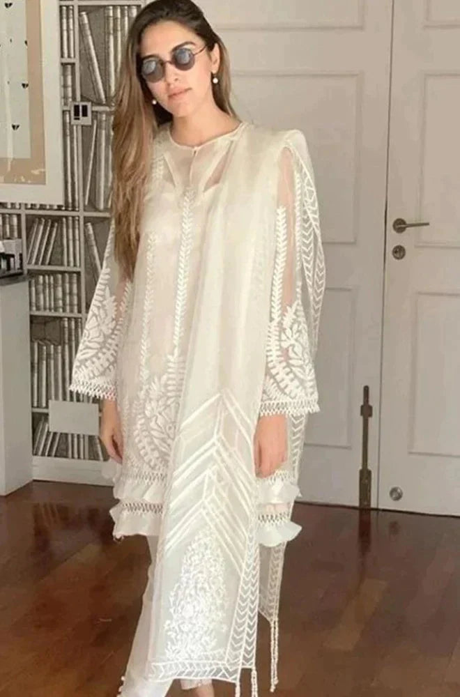 RT853- 3PC ORGANZA HEAVY EMBROIDERED SHIRT WITH ORGANZA EMBROIDERED DUPATTA