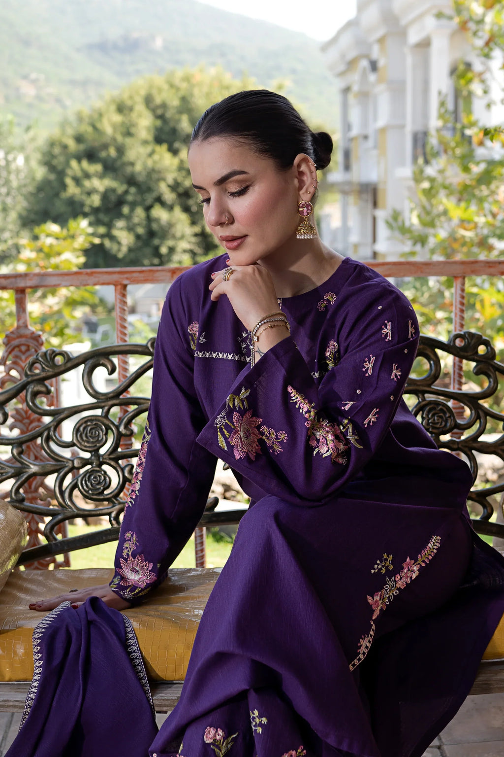 RT1289-Urge - Winter 3PC Dhanak Embroidered Suit