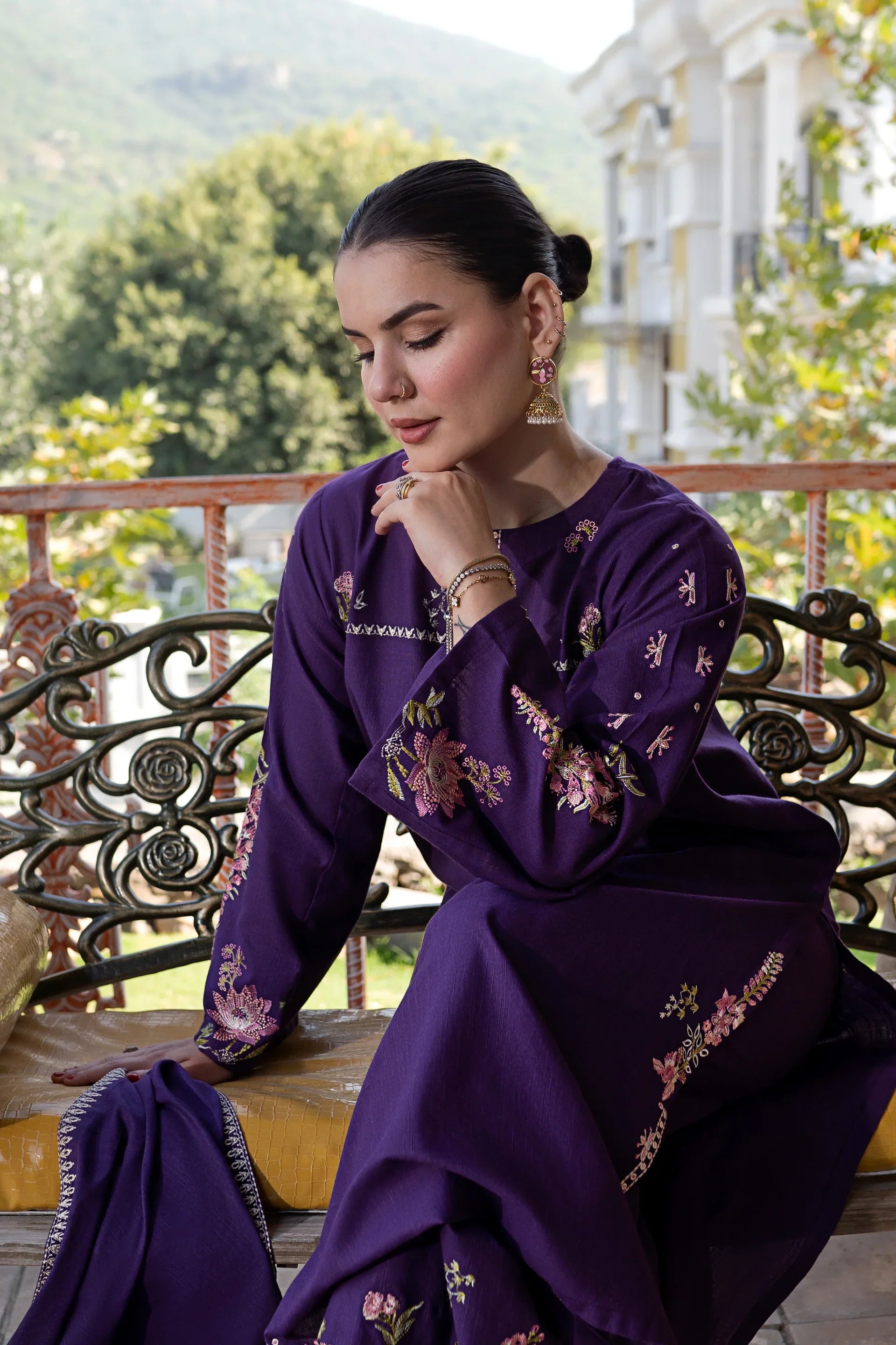 RT1289-Urge - Winter 3PC Dhanak Embroidered Suit