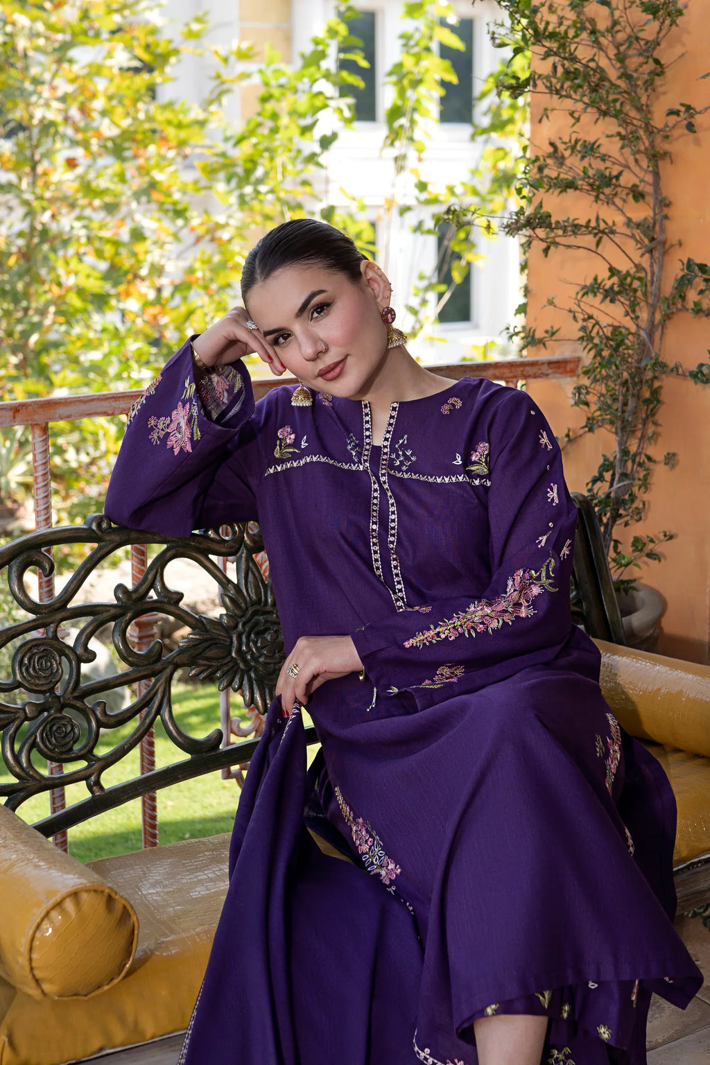 RT1289-Urge - Winter 3PC Dhanak Embroidered Suit