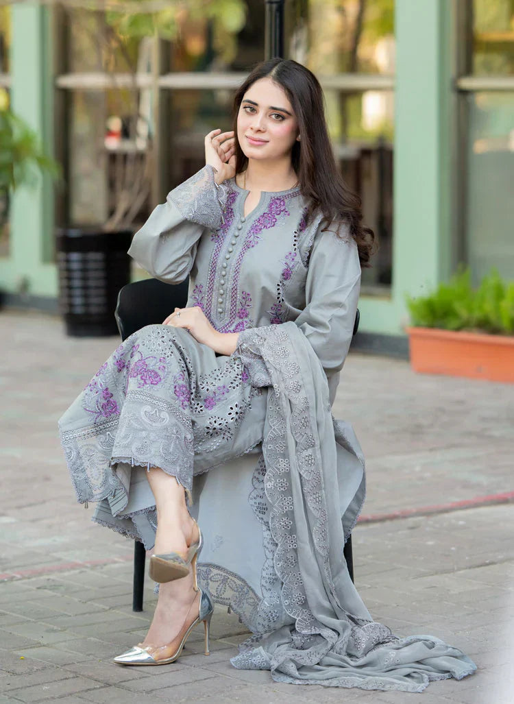 RT1225-Mushaq - Winter 3PC Dhanak Embroidered Suit