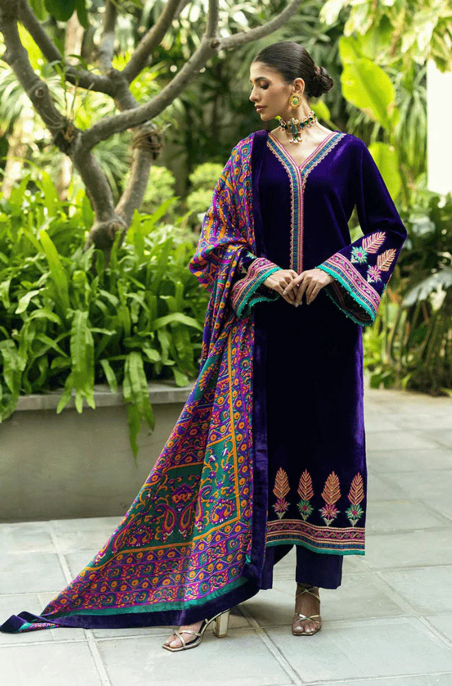 RT1212-Charizma EmbroideredWinter Velvet 3piece suit