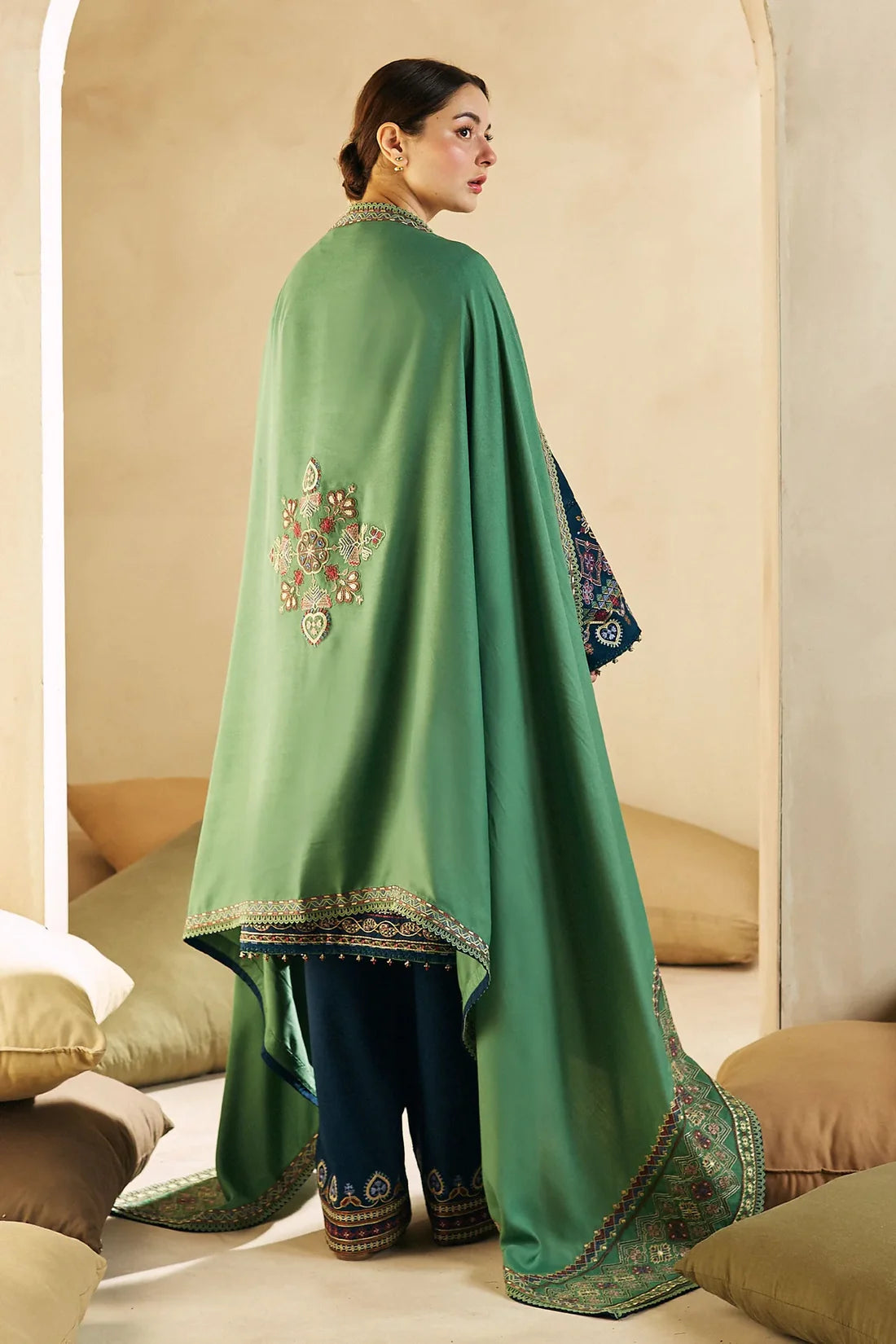 RT1050-Winter 3-Pc Embroidered Dhanak Suit with Heavy Embroidered Dhanak Shawll