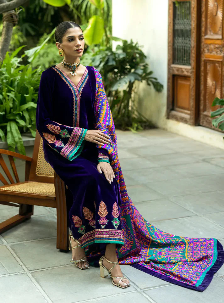 RT1212-Charizma EmbroideredWinter Velvet 3piece suit